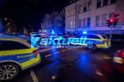 Häuslicher Streit eskaliert - eine Person wird verletzt und festgenommen - Polizeieinsatz in Esslingen-Mettingen