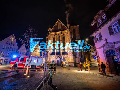 Schockmoment in Reutlinger Altstadt - vermeintlicher Brand der Marienkirche - Meldungen über starke Rauchentwicklung lösten Großalarm aus