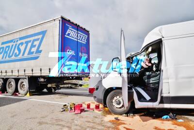 Tödlicher Unfall auf der A8 am Stauende - 65 jähriger Sprinterfahrer kracht in 40-Tonnen LKW