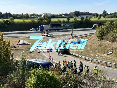 Schleuserfahrzeug verunfallt: Sieben Tote bei Unfall auf Autobahn in Bayern - 16 wurden zum Teil schwer verletzt