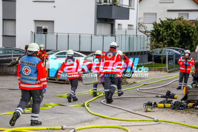 Spänebunker in Schreinerei fängt an zu brennen - Mühsamer Einsatz für die Feuerwehr
