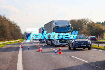 Schwerer LKW-Unfall legt A10 zwischen Anschlussstelle Falkensee und Dreieck Havelland lahm