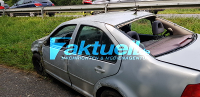 TEST Vollbrand eines PKW auf der Autobahn BAB5 bei Test