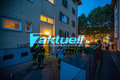 Wohnungsbrand in Stuttgart-Wangen fordert Großaufgebot an Feuerwehr