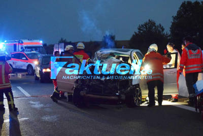 BAB6: Lexus-Fahrer kracht am frühen Morgen bei Bad Rappenau in einen Sattelzug - schwer verletzt