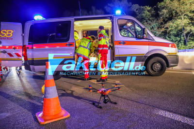 Mysteriöser Crash auf der BAB5: PKW überschlägt sich mehrfach - Junger Fahrer flüchtet von Unfallstelle - Grosse Suchaktion der Einsatzkräfte endet erfolglos