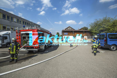 ÜBUNG: Die Jugendfeuerwehr der Feuerwehr Schorndorf Abt. Miedelsbach übt spektakuläre Einsätze