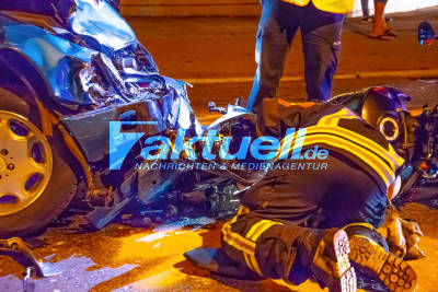 Motorrad contra PKW - Auffahrunfall mit Motorrad Böblingen Tal/Sindelfinger Straße - Motorradfahrer Verletzt
