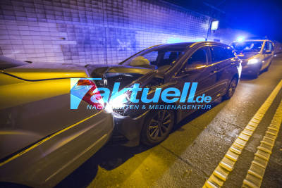 Auffahrunfall im Wagenburgtunnel mit 3 Verletzten verursacht Vollsperrung