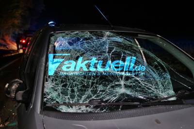 Fußgänger wird auf der Bundestrasse von Pkw erfasst und schwerst verletzt