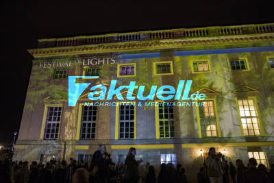 Das Festival of Lights verzaubert Berlin - tausende Besucher bei Eröffnung 