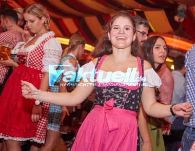 Wasen Wirt Zelt