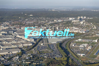 Luftbilder: Flug über Böblingen/Sindelfingen - insbesondere Flugfeld / Meilenwerk und BAB81