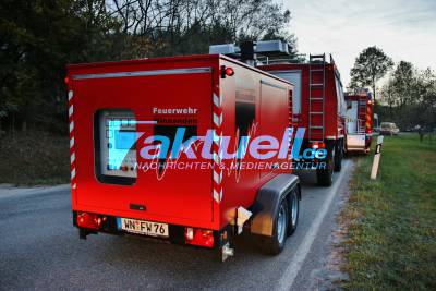 Übung: Großübung im Berglener Sandwerk - Mehrere Feuerwehren bei Gefahrgutlage im Einsatz