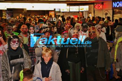 Zombie Walk Stuttgart 2018 - Hunderte Untote in der Stuttgarter Innenstadt