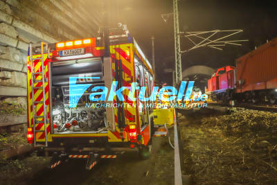 Foto-/Videoupdate: GROSSÜBUNG: ICE entgleist im Rollenbergtunnel Bruchsal - Schweres Zugunglück fordert 800 Rettungskräfte die ganze Nacht über
