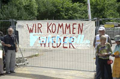 Abschlussaktion zum Ende der S21-Sitzblockade