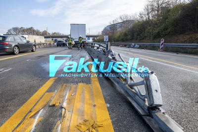 LKW-Unfall auf A8 Höhe S-Möhringen - LKW kracht wieder auf Fahrbahnteiler