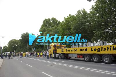 S21-Gegner blockieren Grundwassermanagement-Baustelle