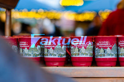 Impressionen Esslinger Weihnachtsmarkt / Mittelaltermarkt - Gaukler, Glühwein, gute Laune!