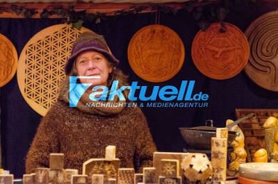 Impressionen Esslinger Weihnachtsmarkt / Mittelaltermarkt - Gaukler, Glühwein, gute Laune!