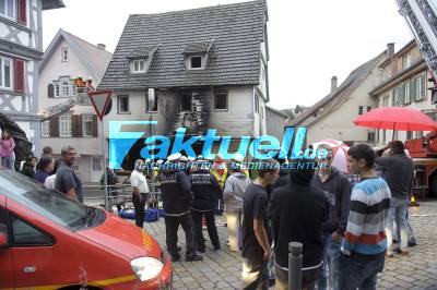 Dönerbude in Besigheim in Vollbrand, drei Verletzte durch Rauchgasvergiftung