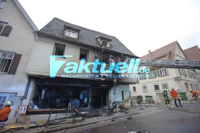 Dönerbude in Besigheim in Vollbrand, drei Verletzte durch Rauchgasvergiftung