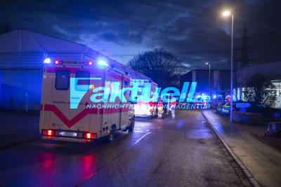 Brand in einer Produktionshalle in Weinstadt-Endersbach