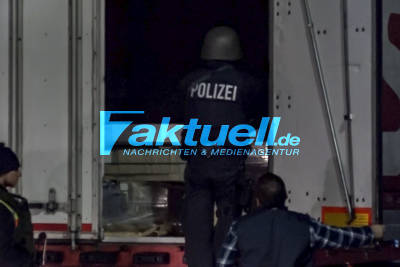 Nach Terror in Straßburg: Polizei riegelt die Grenze bei Kehl ab und Kontrolliert ausnahmslos jedes Fahrzeug - Spezialeinheit ebenfalls vor Ort