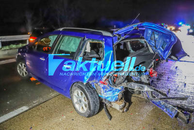 Heftiges Schadensausmaß: Schwerer Crash auf der BAB5 bei Rastatt in der Nacht auf Weihnachten - 3 PKW krachen während Starkregen und Sturm zusammen