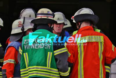 Papierklebstoff sorgt für Feuerwehreinsatz