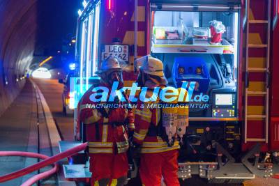 Großübung auf der A81: Übung der Feuerwehr und des Rettungsdienstes im Engelbergtunnel
