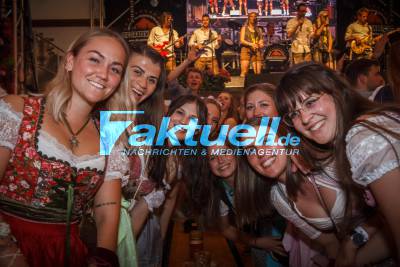 1. Mai  und Night of the Students