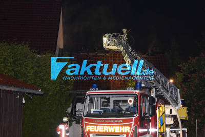 Brandserie in Kirchardt: Feuerwehr muss binnen weniger Stunden drei Mal in gleiche Straße ausrücken