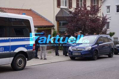 Einschleusung Irakischer Staatsbürger - Bundespolizei durchsucht Wohnung in Stuttgart zu einem Verfahren mit Pass-Überlassern