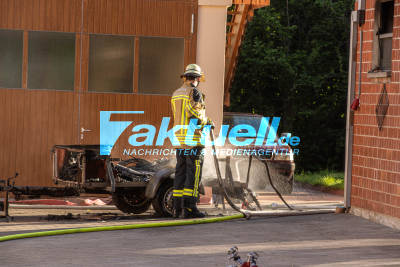 Erneuter Scheunenbrand in Weissach im Tal fordert Feuerwehr