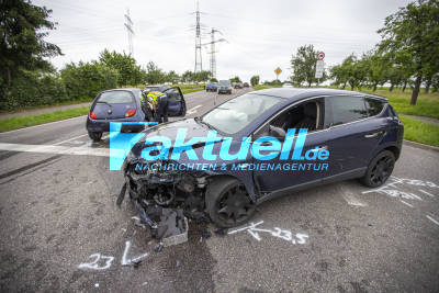 Unfall im Begegnungsverkehr auf der Landesstraße 1129 - Zwei Verletzte