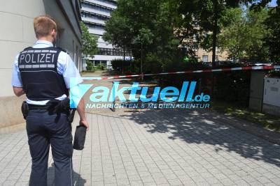 Bombendrohung im Rathaus - 300 Personen evakuiert, Rucksack war harmlos