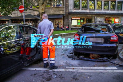 Sturttgart Mitte: Schwerer Verkehrsunfall mit zwei beteiligten Fahrzeugen