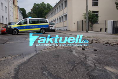 Stuttgart Bad Cannstatt: Wasserrohrbruch in Krefelderstrasse