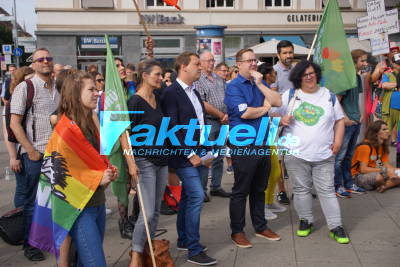 Demo gegen Homophobie am Marienplatz