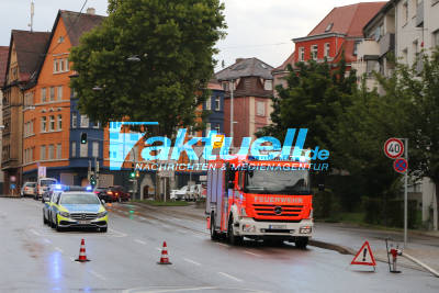 Kleinstbrand in Wohnung - Katze von Feuerwehr gerettet und mit Sauerstoff versorgt