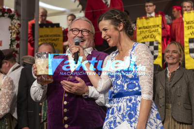 Eröffnungsfeier und Fassanstich des 174. Cannstatter Volksfest
