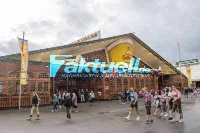 Eröffnungsfeier und Fassanstich des 174. Cannstatter Volksfest