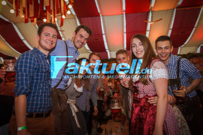 Volksfest 2019: Students Day: Tag der Studenten im Sonja-Merz-Zelt