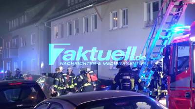 Polizei sucht Zeugen: Wohnungsbrand in Bad Cannstatt, Nauheimer Straße. 