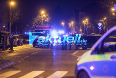Nach Verkehrsunfall - 32-Jähriger greift Polizisten mit schwertähnlichem Gegenstand an - wird angeschossen und stirbt im Krankenhaus