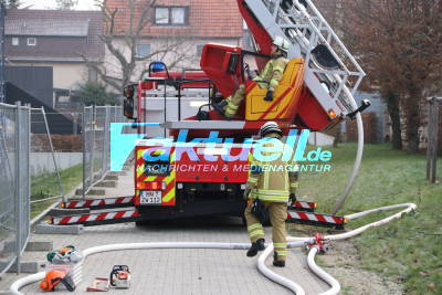 Dachstuhl gerät durch Schweißarbeiten in Brand an einer Schule in Lauffen am Neckar