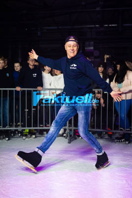 Icefreestyle: Mit 60 Jahren steht er noch Kopf - Stefan Hildinger aus Bad Liebenzell rockt beim Icefreestyle-Battle die Freestyle-Fläche 