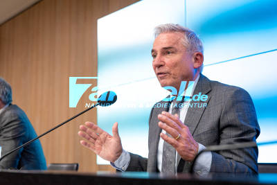 LPK Baden-Württemberg: Minister Manne Lucha und Winfried Kretschmann zu Corona in Baden-Württemberg - Minister Thomas Strobl zum Polizeigesetz und der Digitalisierungsbericht